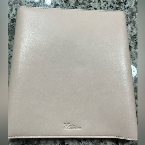 Erin Condren — Blush Vegan Leather Planner Folio - Picture 7 of 8